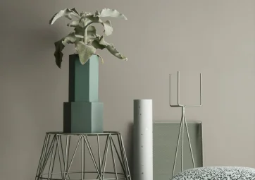Support Plant Stand Large light grey - FERM LIVING