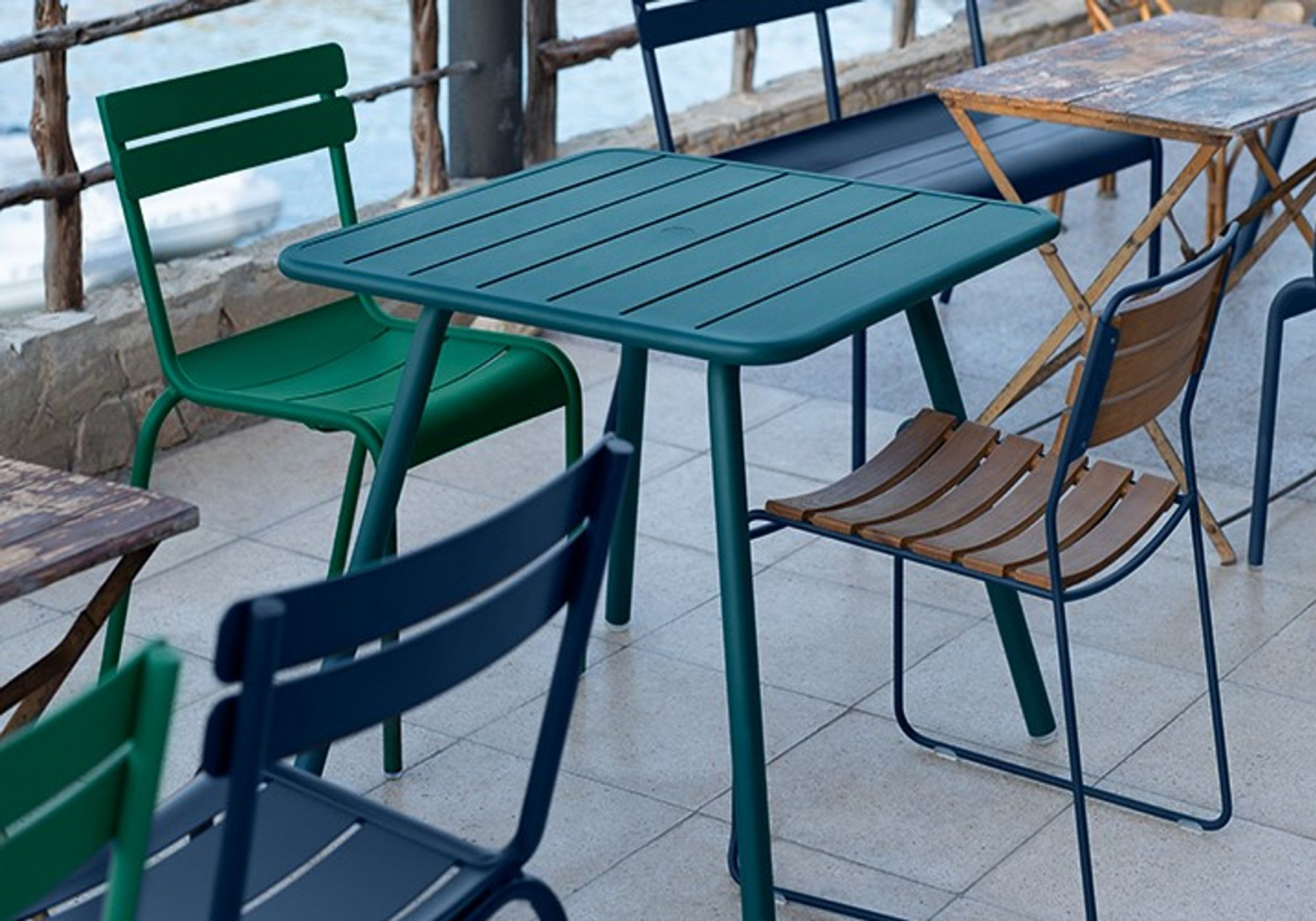 table extérieur luxembourg design fermob