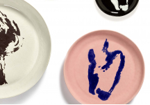 Assiette M delicious pink poivron bleu Feast Ottolenghi - SERAX