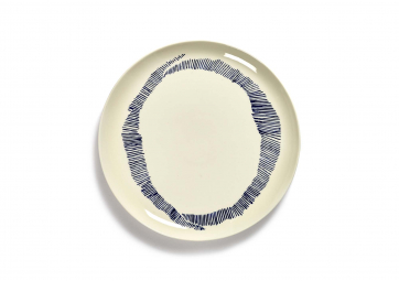 Assiette L blanche stripes bleu Feast Ottolenghi - SERAX