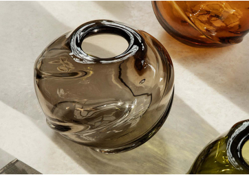 Vase rond Water Swirl en verre - FERM LIVING