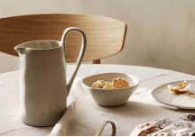 Carafe Flow off-white speckle - FERM LIVING