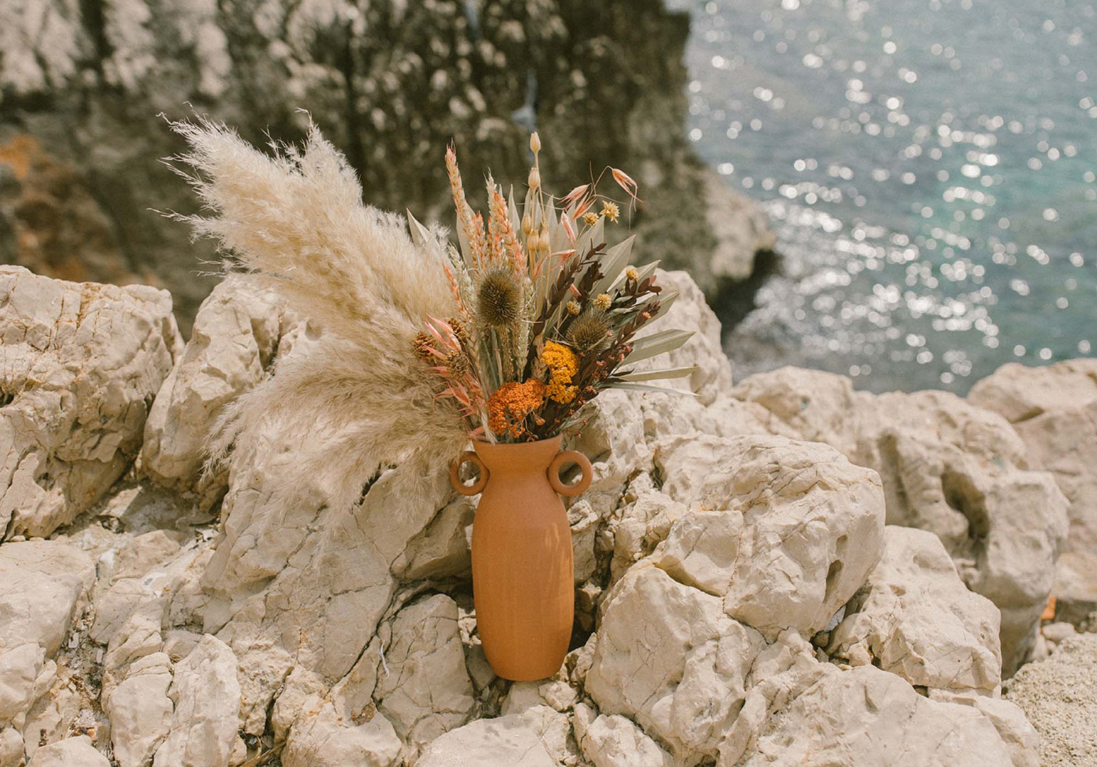 Composition florale / Vase Terre - GOOD DESIGN STORE