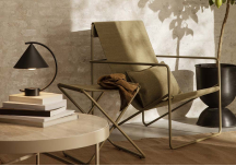 Modele d'Expo Desert Lounge Chair olive - FERM LIVING