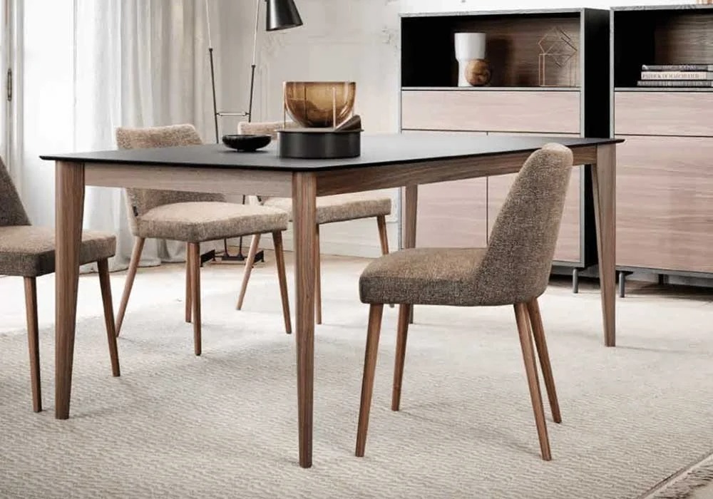 TABLE EXTENSIBLE BEVEL - FERM LIVING en chêne naturel