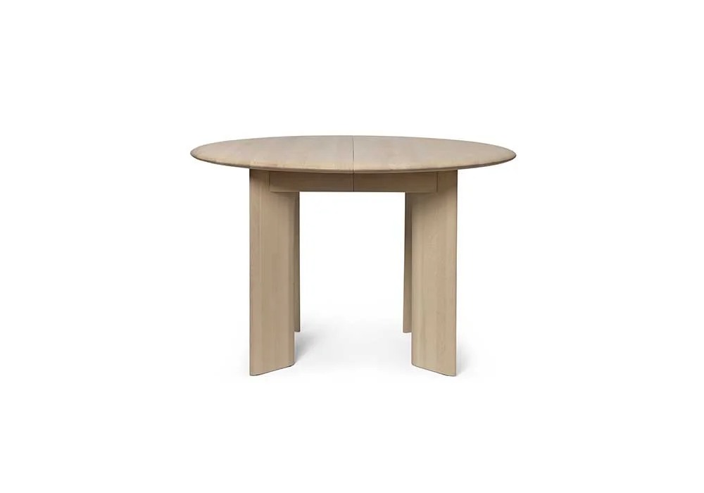 TABLE EXTENSIBLE BEVEL - FERM LIVING en chêne naturel