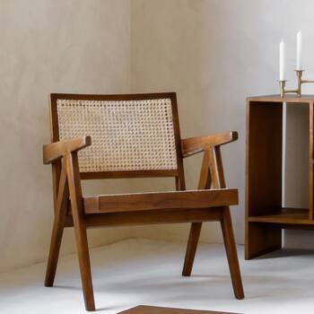 @_detjer_ 
L’elegance intemporelle de la chaise Chandigarh

« Les fauteuils de DETJER s'inspirent dans leur conception du style typique des années 1950 de la chaise Chandigarh, mais ils sont réalisés avec des matériaux de haute qualité et contemporains. 
Comme tous nos autres meubles indonésiens, les chaises Chandigarh sont entièrement créées dans notre propre usine par notre équipe d'artisans expérimentés et passionnés. Les résultats sont impressionnants : tous nos meubles sont finis dans les moindres détails, ce qui leur donne un aspect vintage de grande qualité. »

A voir ou revoir dans vos @gooddesignstore